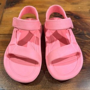 Teva kids hurricane drift. Size T 10
